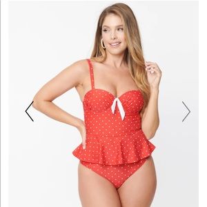 🏖 Unique Vintage Red and White Dot Peplum Tankini Swimsuit Top - NWT 🏖